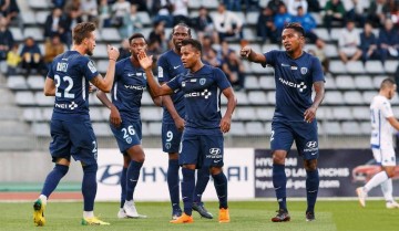 法甲焦点战:巴黎 FC 主场卡位谋攀升,南特客场保级寻生机?