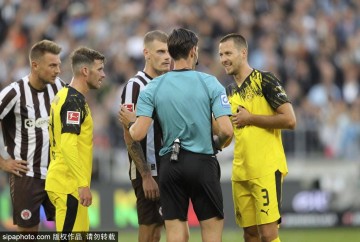 意甲焦点战分析:佛罗伦萨对阵罗马、那不勒斯迎战热那亚、乌迪内斯对决卡利亚里比分预测