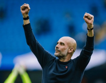 1-2!5-1!利物浦5连胜终结,97分钟被绝杀,哈兰德2射1传曼城大胜