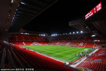 赫拉芬贝赫的复出与利物浦的战术调整:迎战皇马的关键时刻