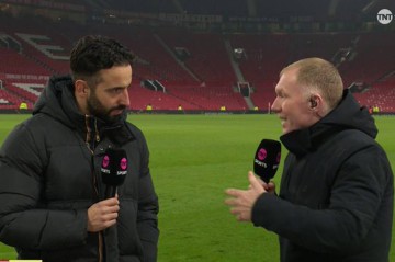 阿莫林坚信自己可率曼联英超夺冠!称对比弗爵时代不公平,理解名宿质疑