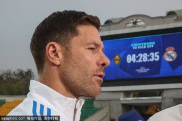 欧冠风云再起:皇马远征阿拉木图,哈维阿隆索如何化解危机?